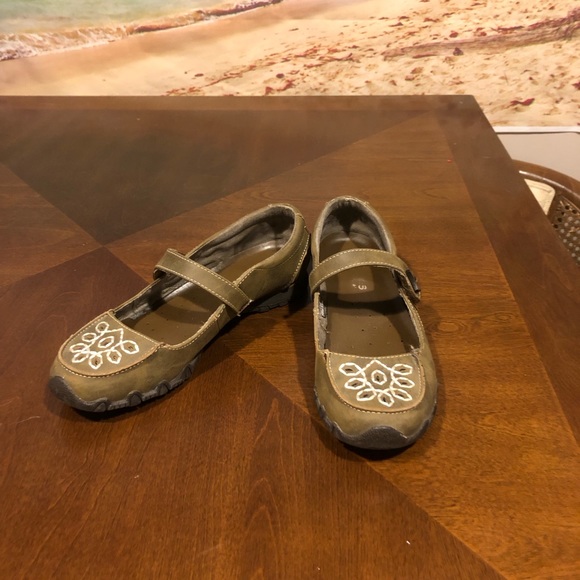 Skechers medium brown Mary Jane’s 7.5 - Picture 4 of 5